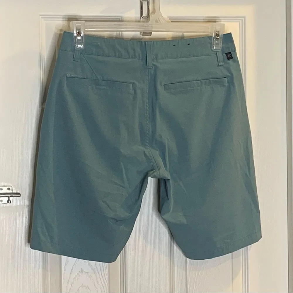 7 Diamonds Momentum Performance Golf Shorts Size 29 Light Teal